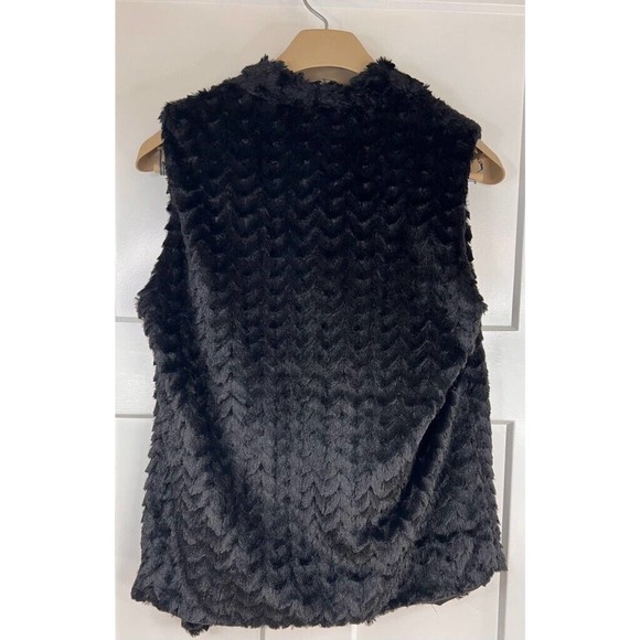 Molly Bracken Vest Women's S/M Black Solid Open Front Lined Collarless Faux Fur - Picture 2 of 9